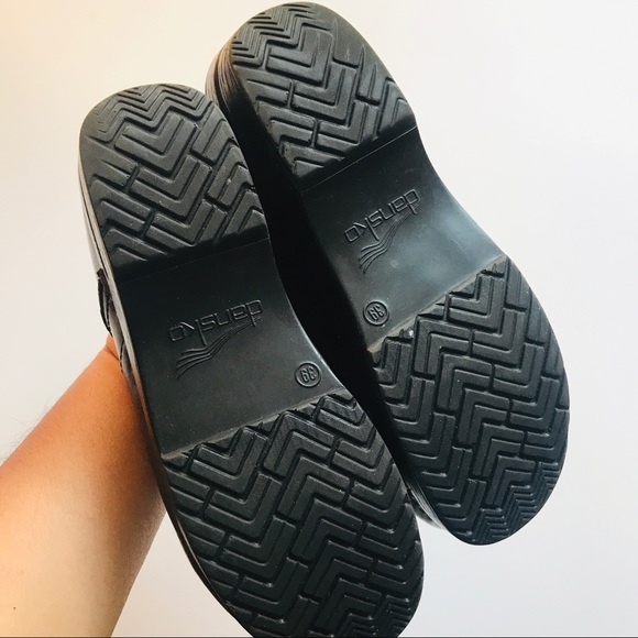 Dansko Women’s Brown Clogs GUC size 39 - Picture 8 of 8